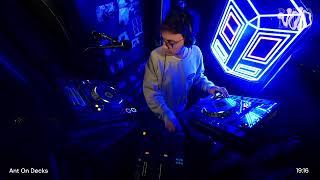 Ant On Decks || 12.11.25